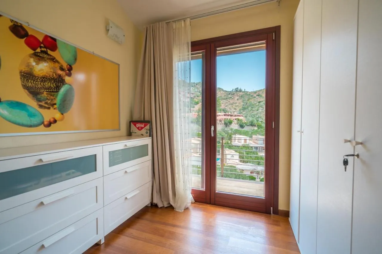 Villa Luna . Chia Eden Rock . Wifi Ac Riva dei Pini Italy
