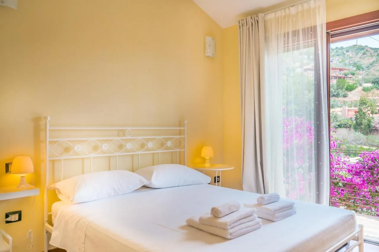 Villa Luna . Chia Eden Rock . Wifi Ac Riva dei Pini Italy